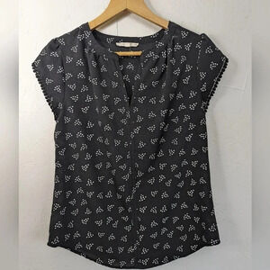fun2fun black with white dots, v neck blouse for office, women's size XS T19